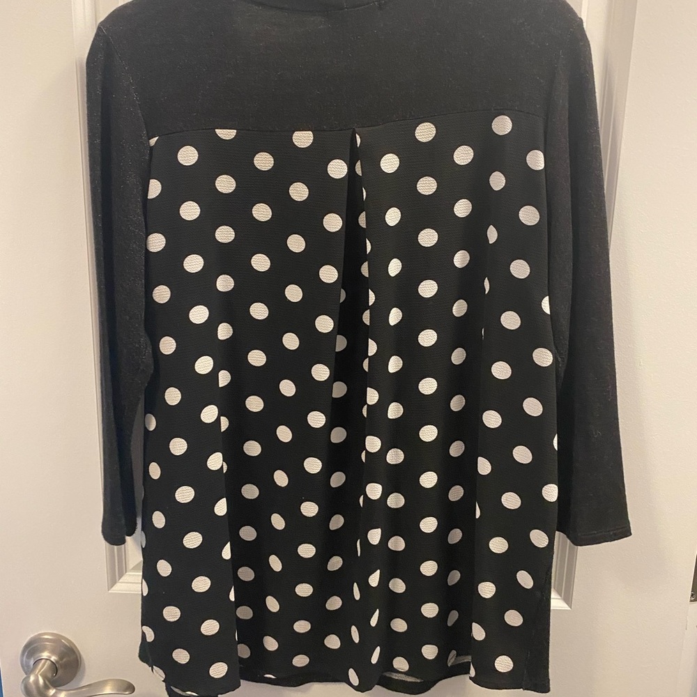 Black and white polka dot sweater size L